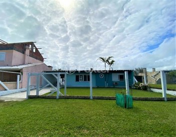 house em Rua Santo Ângelo, Centro - Imbé - RS