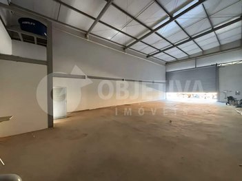 industrial em Avenida João Naves de Ávila, Santa Mônica - Uberlândia - MG