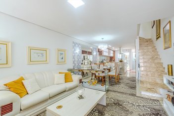 house em Heitor Kramer, Guarujá - Porto Alegre - RS