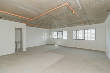 office em Avenida Assis Brasil, Passo da Areia - Porto Alegre - RS