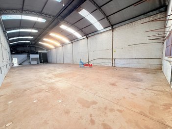 industrial em Avenida Alberto Lima, Sion - João Monlevade - MG