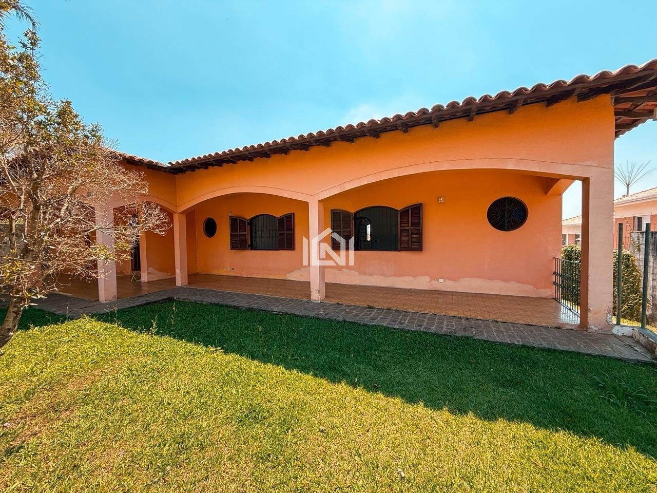 casa a venda no miolo da granja viana - fachada