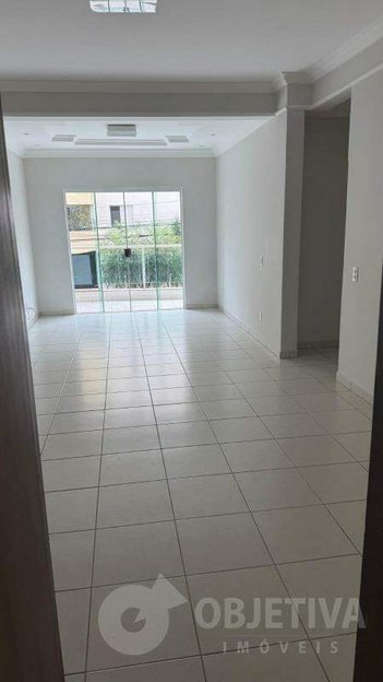 apartment em Rua São Conrado, Patrimônio - Uberlândia - MG