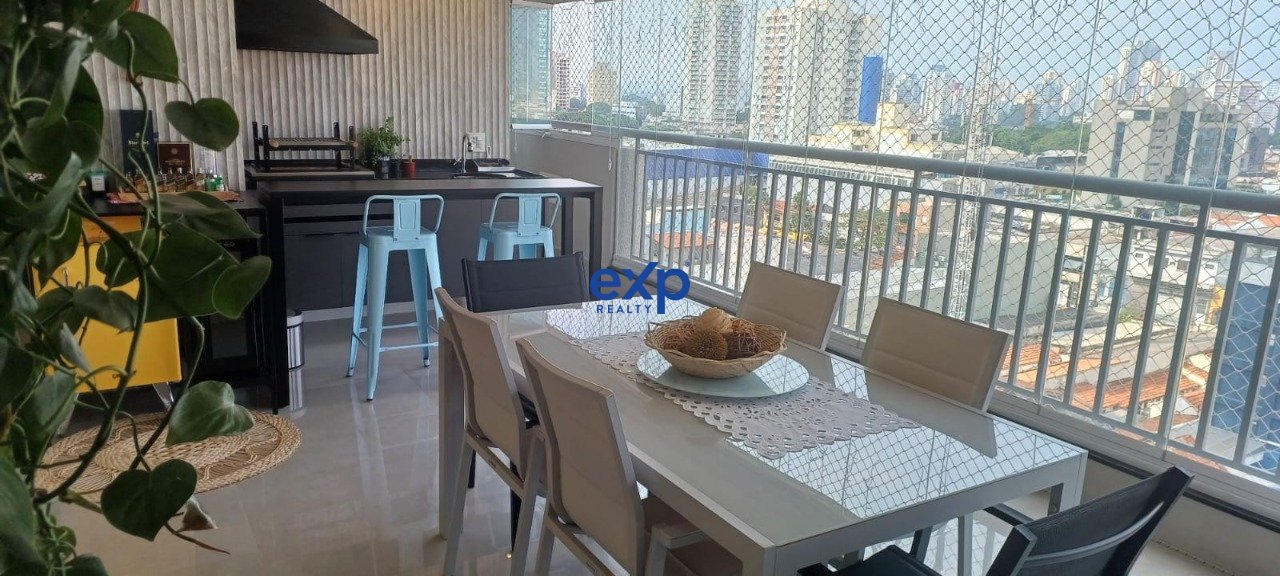 Apartamento novo, excelente localização, andar alto e vista livre