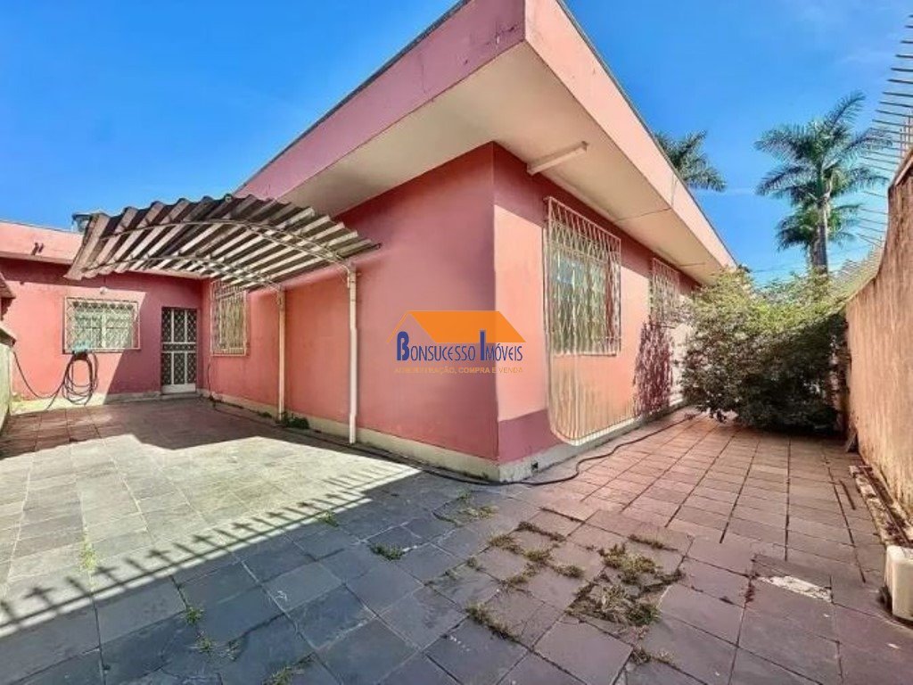 Casa com 4 quartos — Planalto, Belo Horizonte