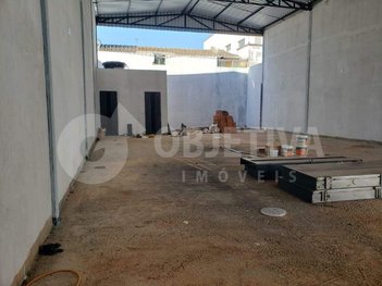 industrial em Rua São Januário, Tubalina - Uberlândia - MG