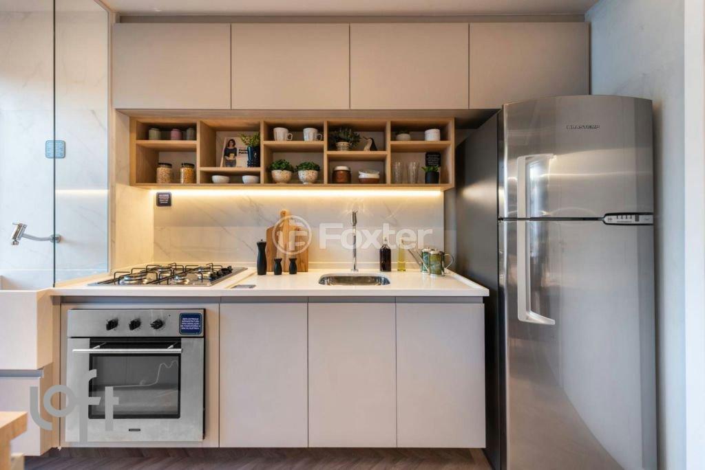 cozinha-moderna-com-ilha-e-eletrodomesticos.jpeg