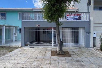 house em Rua Inácio José de Alvarenga Peixoto, Xaxim - Curitiba - PR