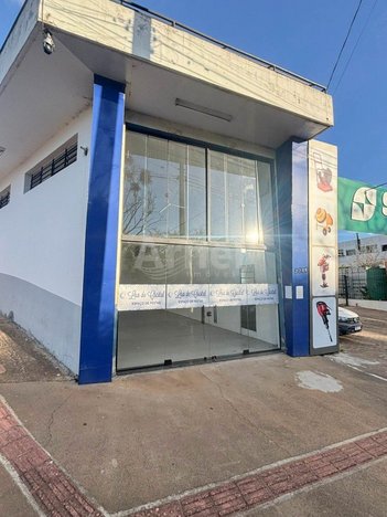 business em Avenida Brasil Leste, Petrópolis - Passo Fundo - RS