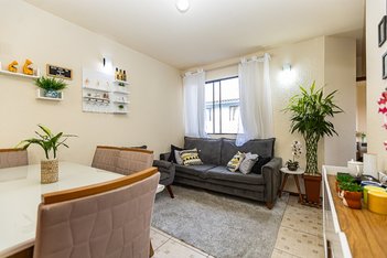 apartment em Rua Bôrtolo Gusso, Capão Raso - Curitiba - PR