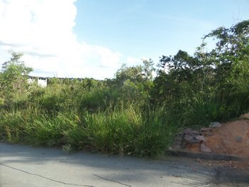 land_lot em Rua Rodrigo de Souza Silveira, Residencial Lagoa Park - Divinópolis - MG