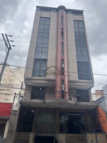 office em Rua Monsenhor Miranda, Centro - Nova Friburgo - RJ