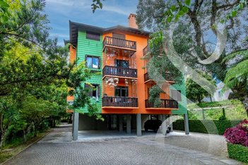 apartment em Rua Ermelinda Barbacovi, Bavária - Gramado - RS
