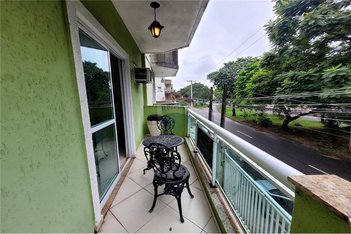 house em Avenida Jambeiro, Vila Valqueire - Rio de Janeiro - RJ