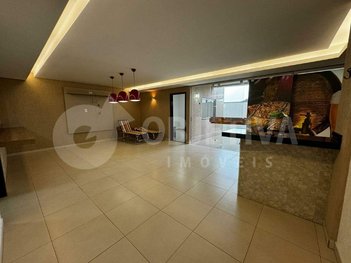 apartment em Avenida Comendador Alexandrino Garcia, Marta Helena - Uberlândia - MG