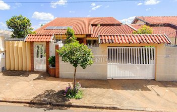 house em Rua Jayme Americano, Califórnia - Londrina - PR