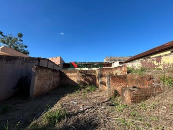 land_lot em Rua Otávio Palhares, Santos Dumont - Londrina - PR