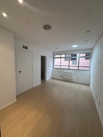 office em Avenida Peter Henry Rolfs, Centro - Viçosa - MG