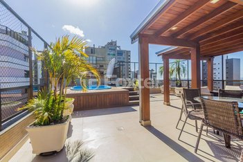 apartment em Rua Carlos Trein Filho, Auxiliadora - Porto Alegre - RS