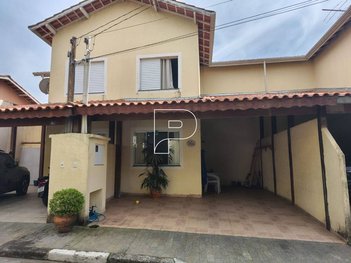house em Rua Ameixeiras, Jardim Petrópolis - Cotia - SP