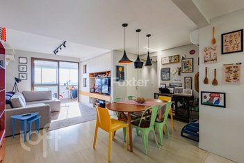 apartment em Rua Felicíssimo de Azevedo, Auxiliadora - Porto Alegre - RS