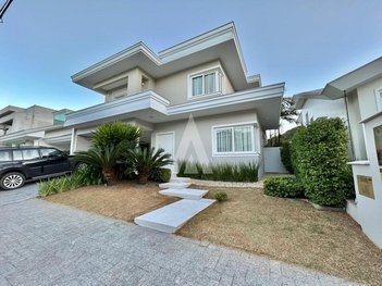 house em Rua Prefeito Helmuth Fallgatter, Boa Vista - Joinville - SC