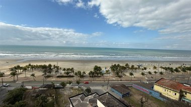 apartment em Rua Trinta e Um de Março, Mirim - Praia Grande - SP