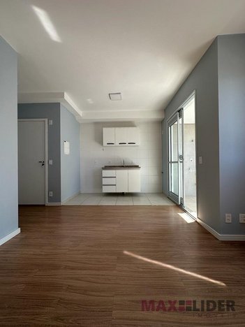apartment em Rua Urano, Jardim Tupanci - Barueri - SP