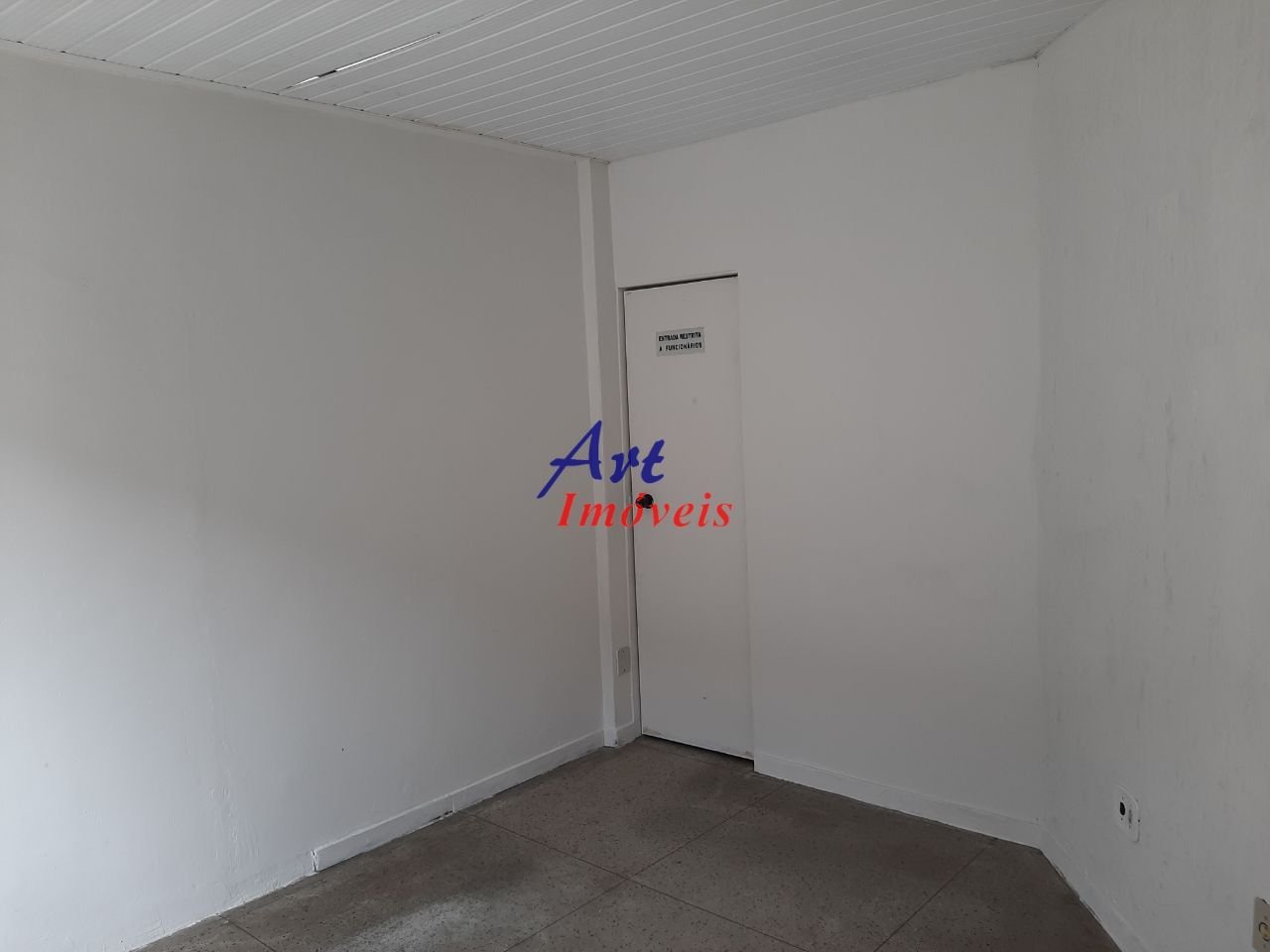 iq4r0e_50706627b66e8cbf8