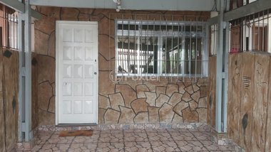 house em Estrada São Francisco, Parque Taboão - Taboão da Serra - SP