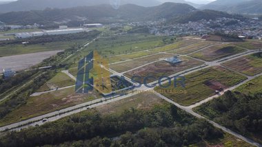 land_lot em Avenida Leoberto Leal, Barreiros - São José - SC