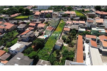 land_lot em Rua Bragança Paulista, Jardim Pacaembu - Jundiaí - SP