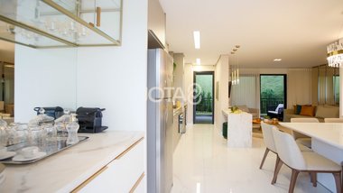 apartment em Avenida Presidente Affonso Camargo, Cristo Rei - Curitiba - PR