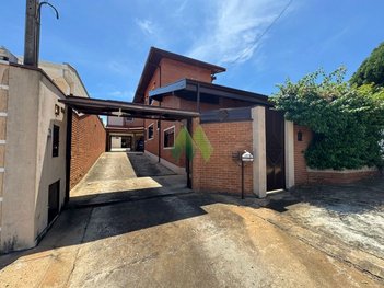 house em Rua Manoel José Antônio Lopes Gimenes, Jardim Chácara dos Pinheiros - Botucatu - SP