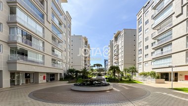 apartment em Avenida Iguaçu, Água Verde - Curitiba - PR
