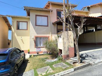 house em Rua Ameixeiras, Jardim Petrópolis - Cotia - SP