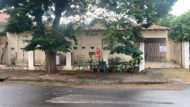 house em Rua Vereador Pedro Peterson, Vila Nova - Loanda - PR