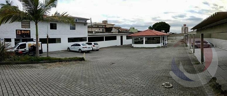 FOTO 4 TERRENO ESTREITO