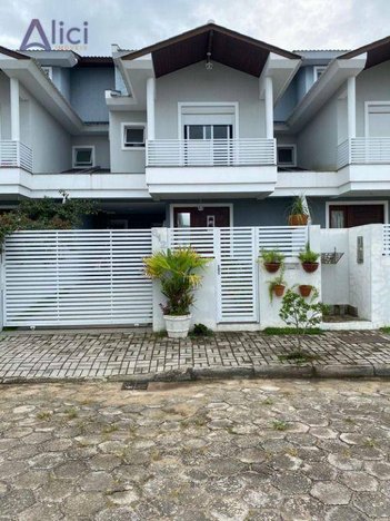 house em Rua Aviação Francesa, Campeche - Florianópolis - SC