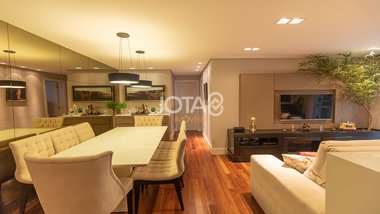 apartment em Rua Romédio Dorigo, Água Verde - Curitiba - PR