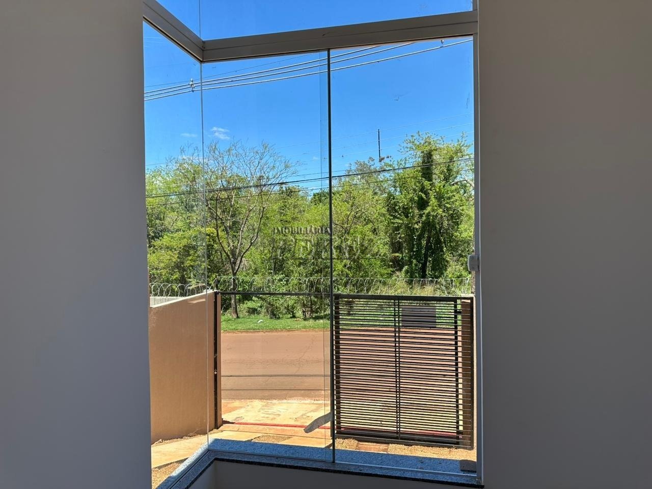 844c1c12-8fb9-4221-ab2c-e565a97d5ffb