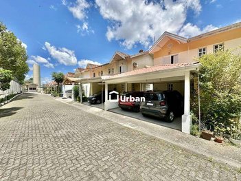 house em Estrada Municipal Walter Steurer, Chácara Pavoeiro - Cotia - SP