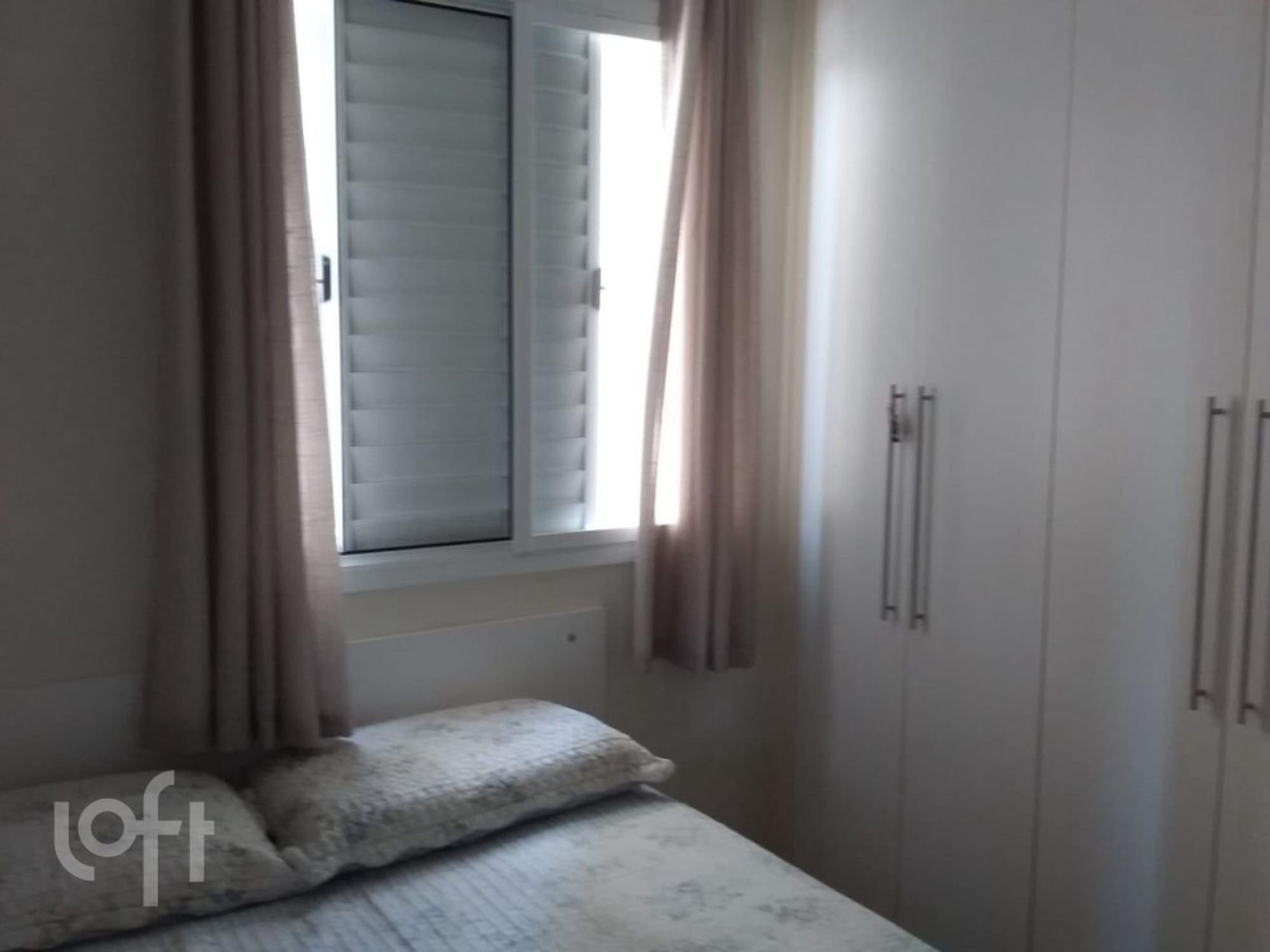Apartamento 2 quartos, 1 vaga, Rua Quatá, Vila Palmares, SP por R 285.