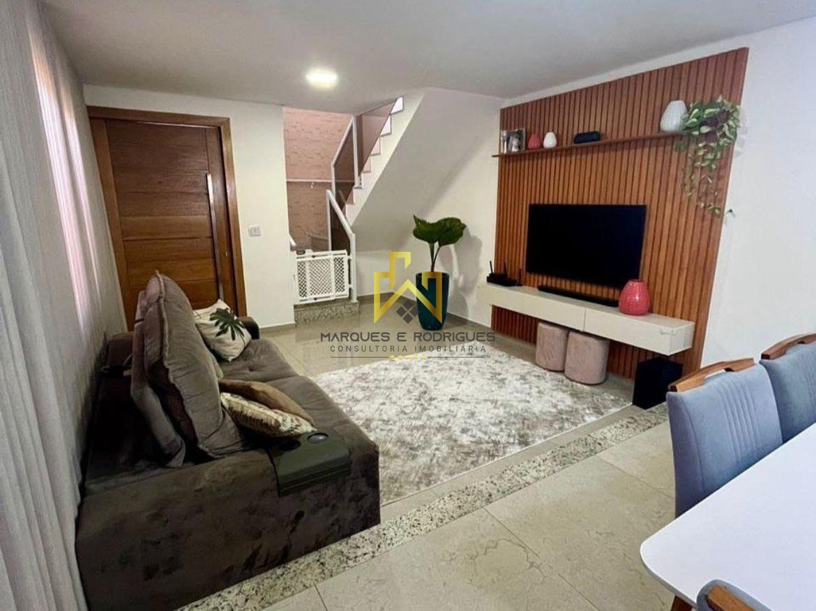 Casa com 3 quartos — Rio Branco, Belo Horizonte