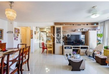 apartment em Rua Botafogo, Menino Deus - Porto Alegre - RS