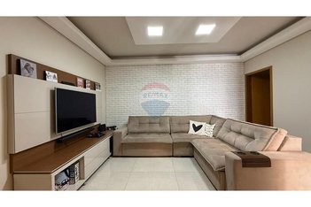 house em Rua Justino Miranda Camargo, Conjunto Residencial Jardim do Mirante - Botucatu - SP