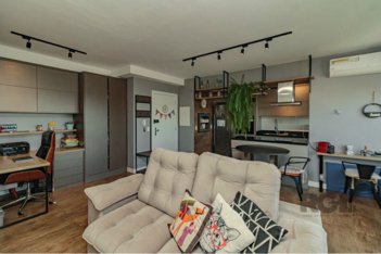 apartment em Rua Doutor João Inácio, Navegantes - Porto Alegre - RS
