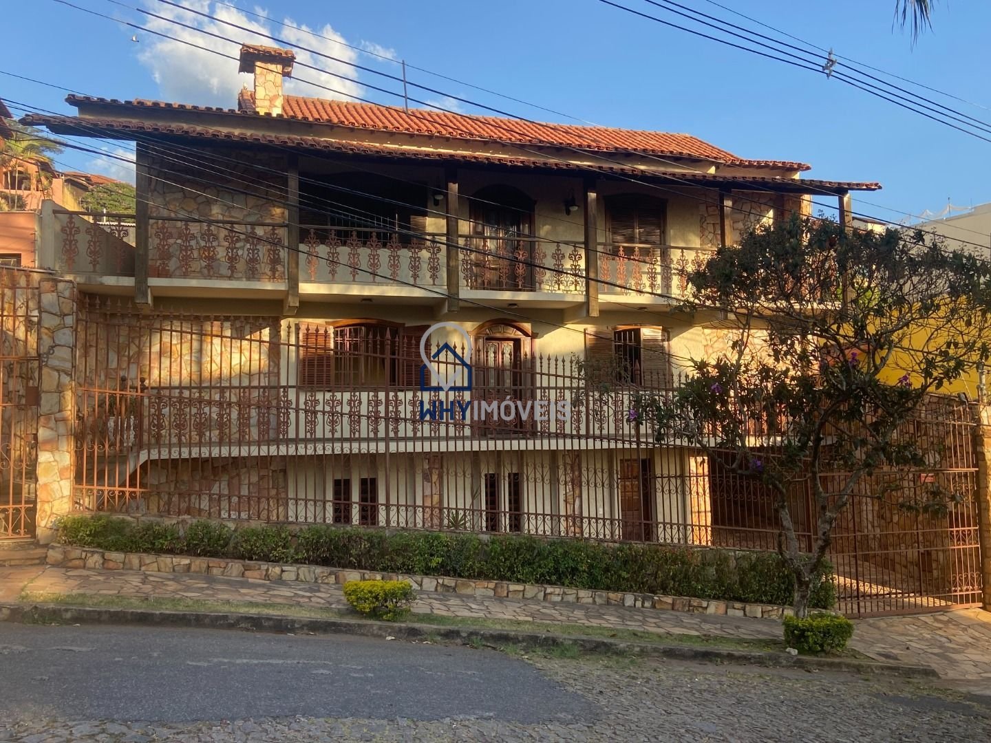 Casa com 4 quartos — Santa Lúcia, Belo Horizonte