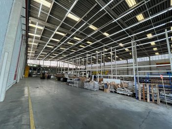 industrial em Avenida dos Estados, Parque Jaçatuba - Santo André - SP