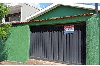 house em Rua Doutor José Guimarães, Jardim Irajá - Ribeirão Preto - SP